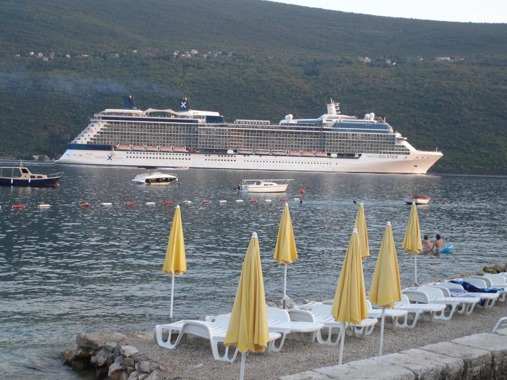 Apartment Dakic Herceg Novi Bilik gambar